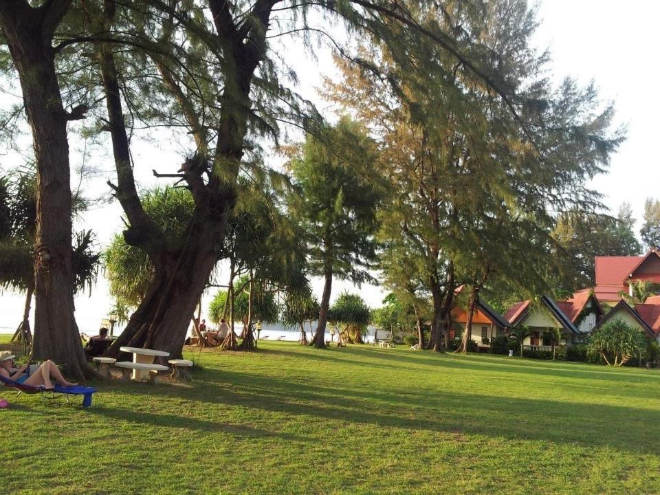 Klongdao Beach Resort Ko Lanta Eksteriør billede